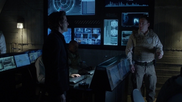 Bodyguard of Lies The 100 Season 2 Episode Fourteen-265
