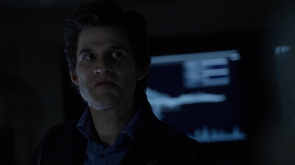 Bodyguard of Lies The 100 Season 2 Episode Fourteen-264
