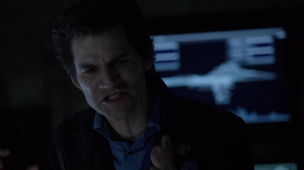 Bodyguard of Lies The 100 Season 2 Episode Fourteen-262
