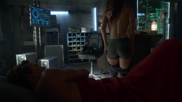 Bodyguard of Lies The 100 Season 2 Episode Fourteen-239
