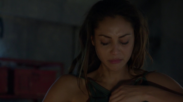 Bodyguard of Lies The 100 Season 2 Episode Fourteen-236
