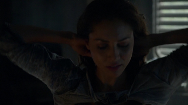 Bodyguard of Lies The 100 Season 2 Episode Fourteen-220
