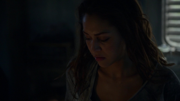 Bodyguard of Lies The 100 Season 2 Episode Fourteen-218
