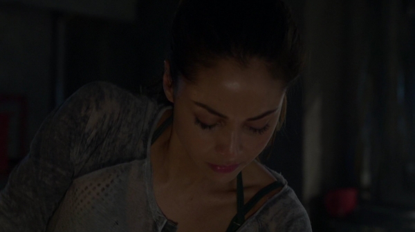 Bodyguard of Lies The 100 Season 2 Episode Fourteen-206
