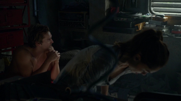 Bodyguard of Lies The 100 Season 2 Episode Fourteen-202
