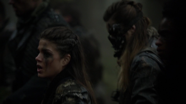 Bodyguard of Lies The 100 Season 2 Episode Fourteen-133

