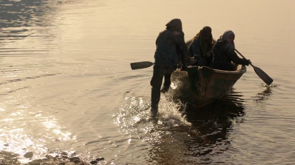 Bodyguard of Lies The 100 Season 2 Episode Fourteen-17

