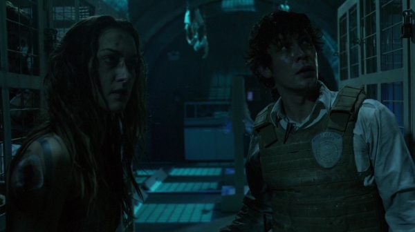 The 100 Season 2 Episode 15 Blood Must Have Blood Part One-2004
