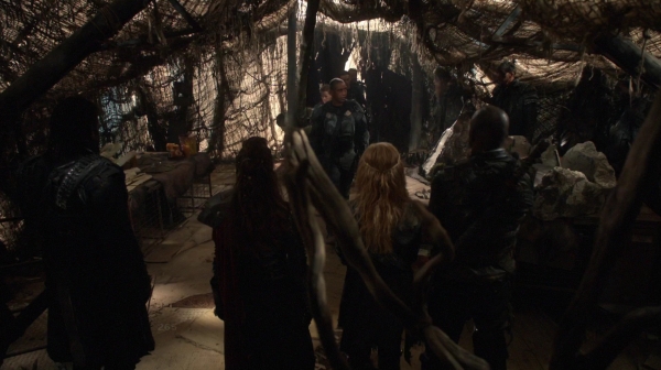 The 100 Season 2 Episode 15 Blood Must Have Blood Part One-1749
