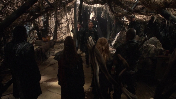 The 100 Season 2 Episode 15 Blood Must Have Blood Part One-1748
