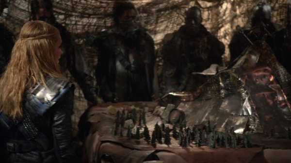 The 100 Season 2 Episode 15 Blood Must Have Blood Part One-1670
