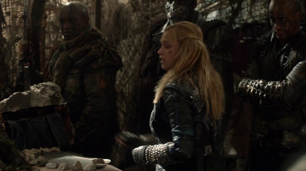 The 100 Season 2 Episode 15 Blood Must Have Blood Part One-1644
