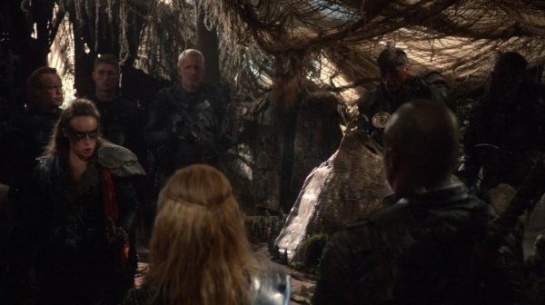 The 100 Season 2 Episode 15 Blood Must Have Blood Part One-1496
