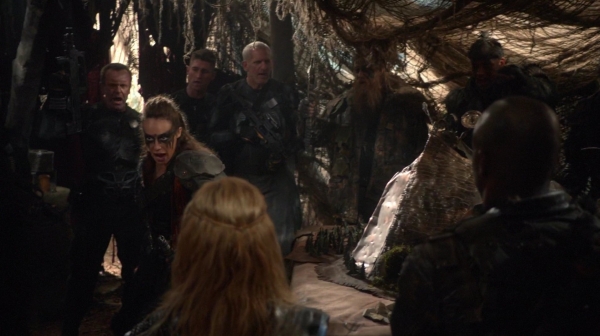 The 100 Season 2 Episode 15 Blood Must Have Blood Part One-1495
