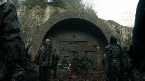 The 100 Season 2 Episode 15 Blood Must Have Blood Part One-1310

