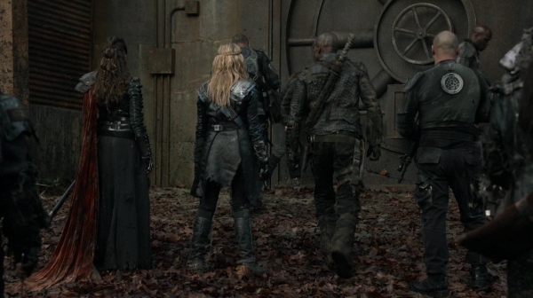 The 100 Season 2 Episode 15 Blood Must Have Blood Part One-1296
