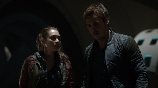 The 100 Season 2 Episode 15 Blood Must Have Blood Part One-1160
