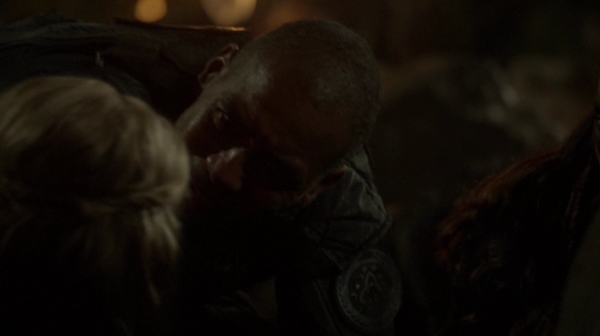 The 100 Season 2 Episode 15 Blood Must Have Blood Part One-777
