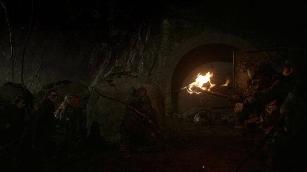 The 100 Season 2 Episode 15 Blood Must Have Blood Part One-747
