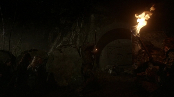 The 100 Season 2 Episode 15 Blood Must Have Blood Part One-742
