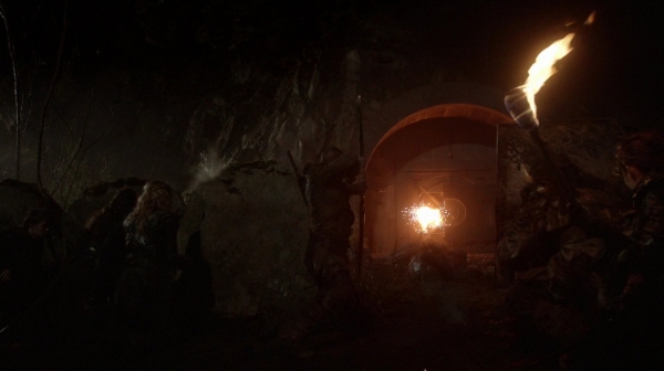 The 100 Season 2 Episode 15 Blood Must Have Blood Part One-738
