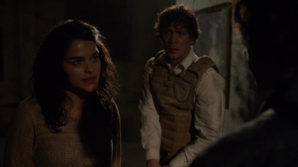 The 100 Season 2 Episode 15 Blood Must Have Blood Part One-691
