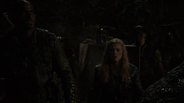 The 100 Season 2 Episode 15 Blood Must Have Blood Part One-533
