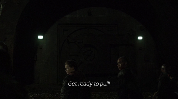 The 100 Season 2 Episode 15 Blood Must Have Blood Part One-519

