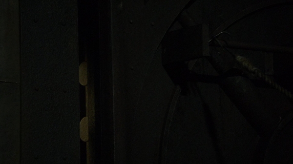 The 100 Season 2 Episode 15 Blood Must Have Blood Part One-493
