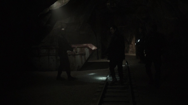 The 100 Season 2 Episode 15 Blood Must Have Blood Part One-229
