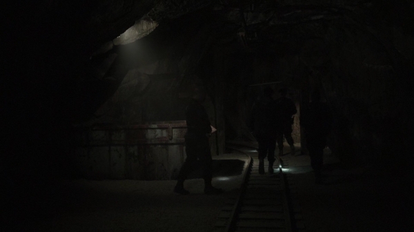 The 100 Season 2 Episode 15 Blood Must Have Blood Part One-227
