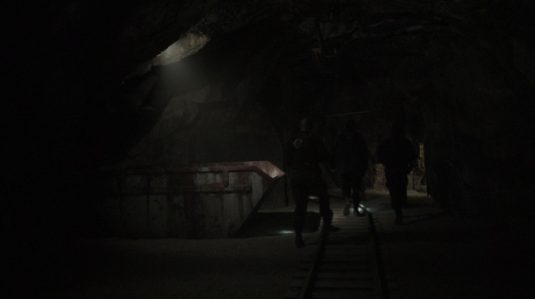 The 100 Season 2 Episode 15 Blood Must Have Blood Part One-226

