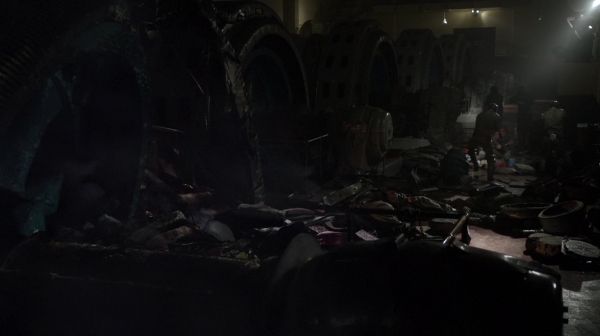 The 100 Season 2 Episode 15 Blood Must Have Blood Part One-125
