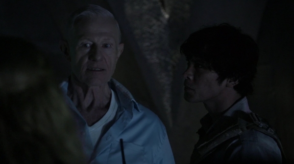 The 100 Season Two Episode Sixteen Blood Must Have Part Two-1298
