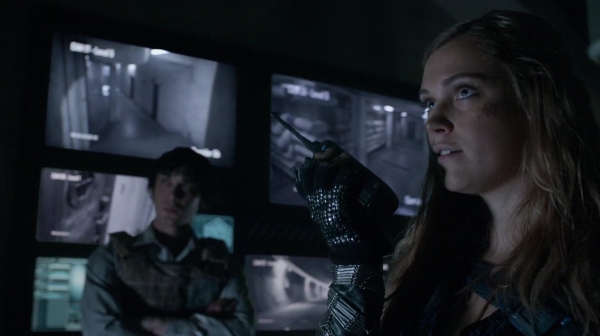The 100 Season Two Episode Sixteen Blood Must Have Part Two-1148
