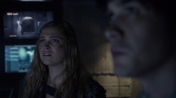 The 100 Season Two Episode Sixteen Blood Must Have Part Two-1069
