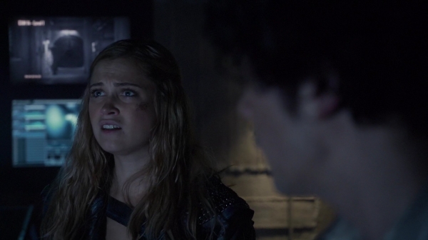 The 100 Season Two Episode Sixteen Blood Must Have Part Two-1068
