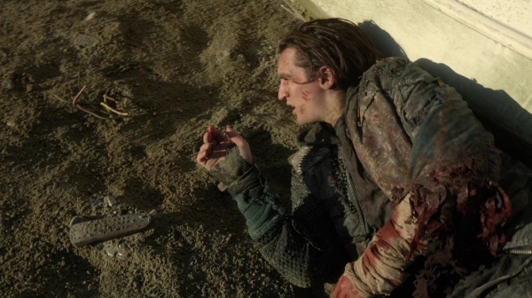 The 100 Season Two Episode Sixteen Blood Must Have Part Two-947
