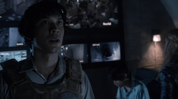 The 100 Season Two Episode Sixteen Blood Must Have Part Two-805
