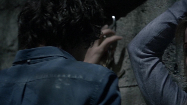 The 100 Season Two Episode Sixteen Blood Must Have Part Two-690
