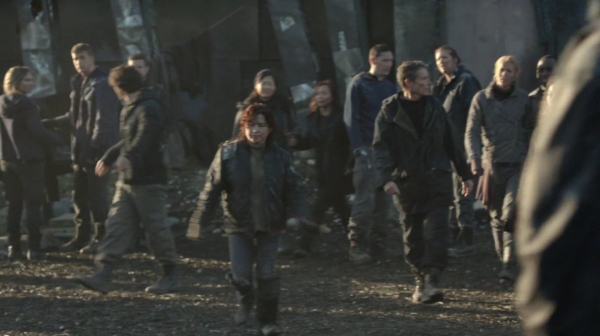 The 100 Season Two Episode Sixteen Blood Must Have Part Two-367
