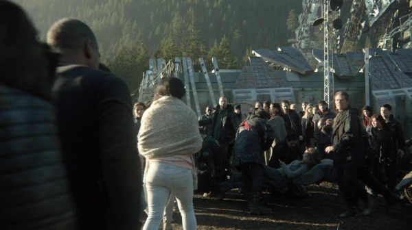The 100 Season Two Episode Sixteen Blood Must Have Part Two-359
