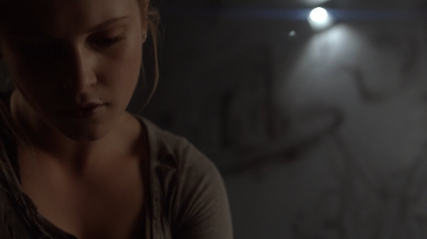 The 100 Season One Episode One Pilot Captures-2623
