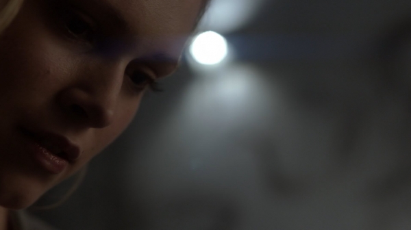 The 100 Season One Episode One Pilot Captures-2616
