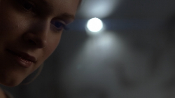 The 100 Season One Episode One Pilot Captures-2612
