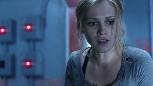 The 100 Season One Episode One Pilot Captures-2536

