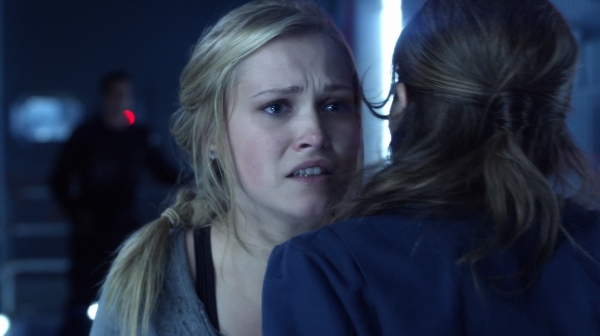 The 100 Season One Episode One Pilot Captures-2520

