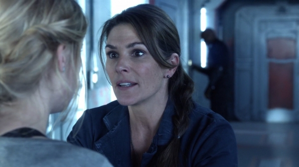 The 100 Season One Episode One Pilot Captures-2515
