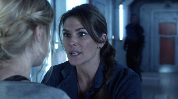 The 100 Season One Episode One Pilot Captures-2513
