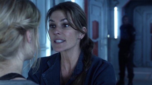 The 100 Season One Episode One Pilot Captures-2505
